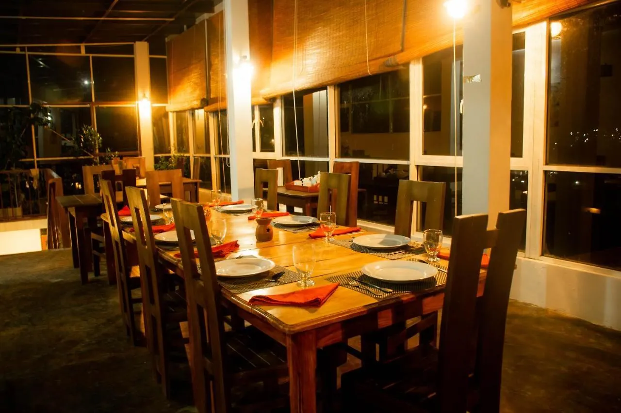 Manudi Glenfallsedge Rest Nuwara Eliya 3*,